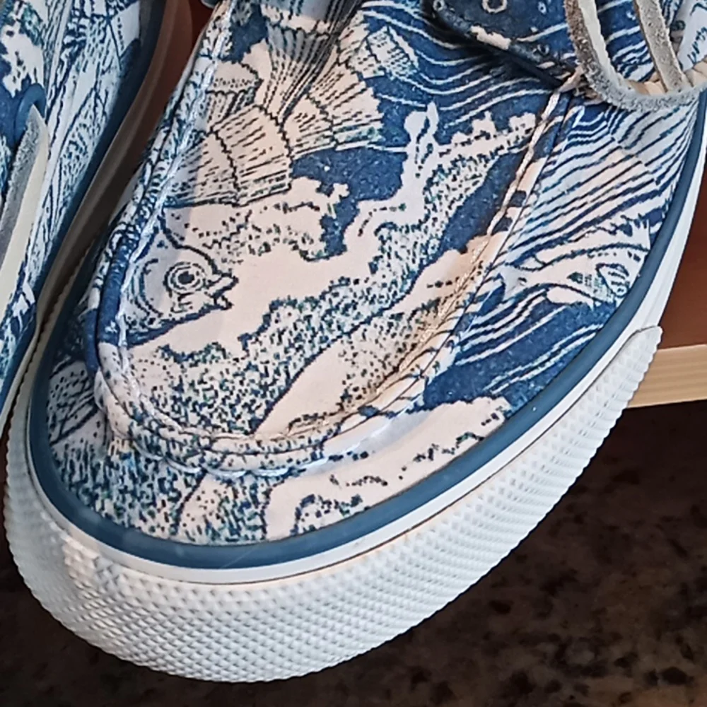 SPERRY Top Sider Men's Bahama Coral Print. Blue & White. Boat Shoes. Size 8.